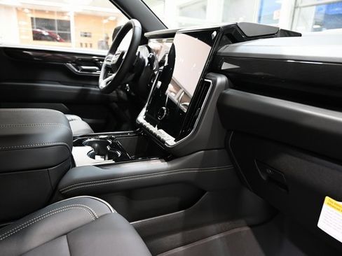 New 2026 GMC Yukon Elevation w/ LPO, Floor Liner Package image 14