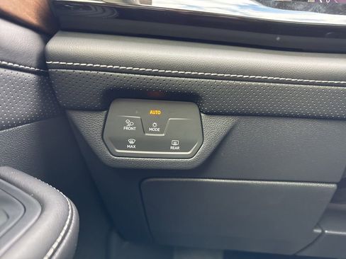 New 2026 Volkswagen Atlas SE image 33