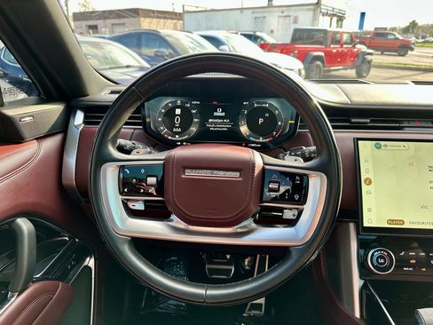 Used 2023 Land Rover Range Rover SE image 21