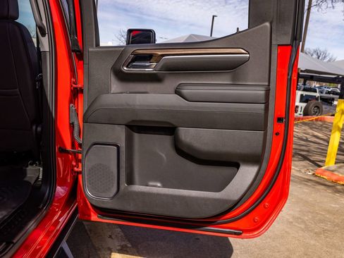 Used 2022 Chevrolet Silverado 1500 LT Trail Boss w/ Convenience Package II image 36