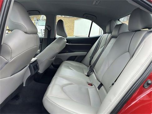Used 2023 Toyota Camry XLE image 21
