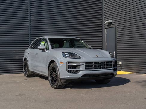 New 2026 Porsche Cayenne E-Hybrid image 7