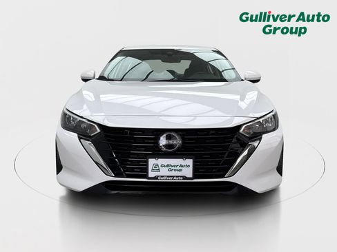 Used 2024 Nissan Sentra SV FWD image 14