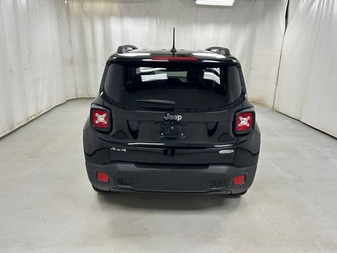 Used 2016 Jeep Renegade Latitude w/ Cold Weather Group AWD/4WD image 6