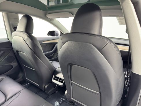 Used 2023 Tesla Model 3 Standard Range image 37