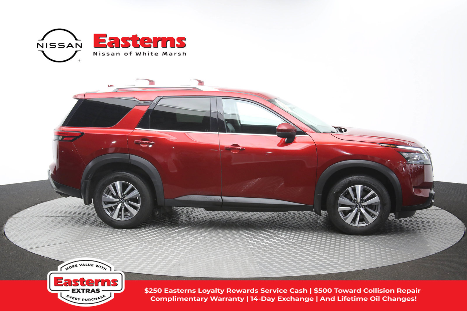 Used 2023 Nissan Pathfinder SL w/ Lighting Package (N92) AWD/4WD image 41