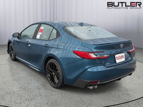 New 2026 Toyota Camry SE FWD image 4