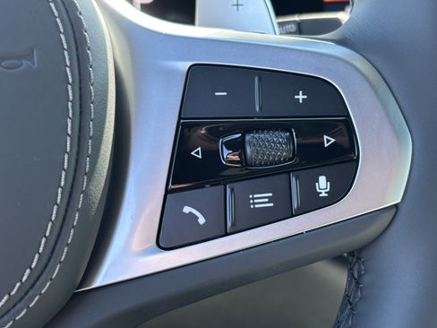 Used 2026 BMW X5 sDrive40i w/ M Sport Package image 22