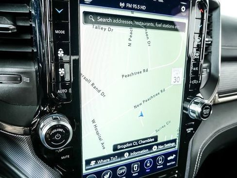 Used 2020 RAM 2500 Limited image 17