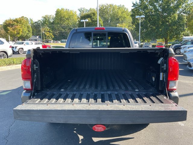 Used 2016 Toyota Tacoma TRD Sport w/ Towing Package RWD image 10
