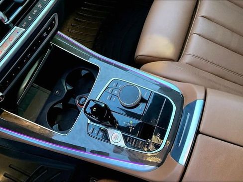 Used 2022 BMW X5 xDrive40i w/ Premium Package image 18