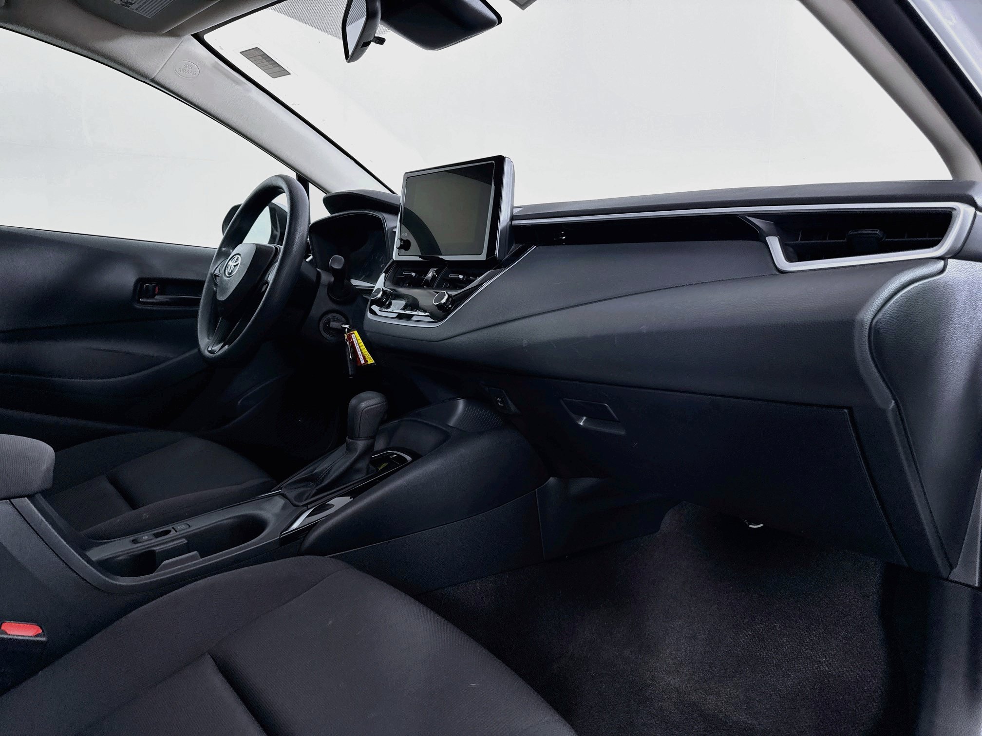 Certified 2025 Toyota Corolla LE FWD image 28