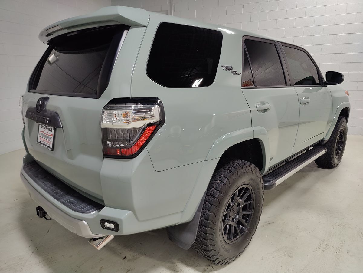 Used 2022 Toyota 4Runner TRD Off-Road Premium AWD/4WD image 9