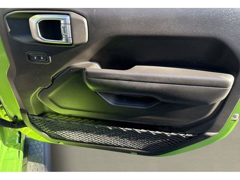 Used 2025 Jeep Wrangler Sport image 19