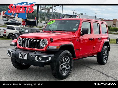 Used 2025 Jeep Wrangler Unlimited Sahara AWD/4WD image 1