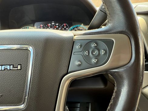 Used 2020 GMC Yukon Denali w/ Open Road Package AWD/4WD image 31