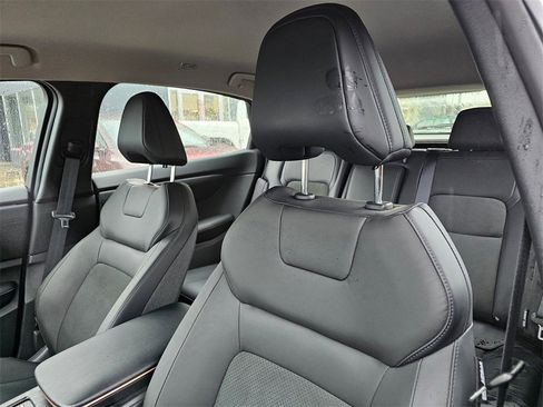 Certified 2023 Nissan Ariya AWD image 17