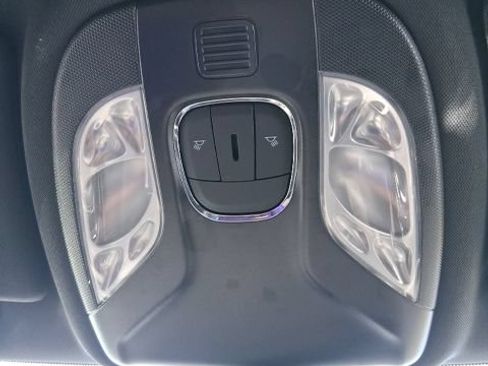 Used 2025 Jeep Compass Trailhawk AWD/4WD image 36