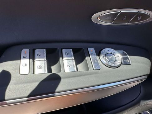 New 2026 Genesis GV70 2.5T Select AWD/4WD image 33
