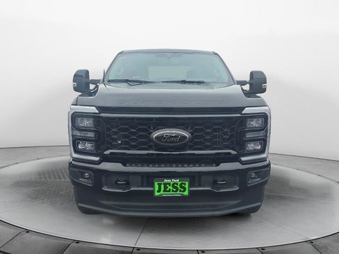 Certified 2025 Ford F350 Lariat w/ Black Appearance Package image 9