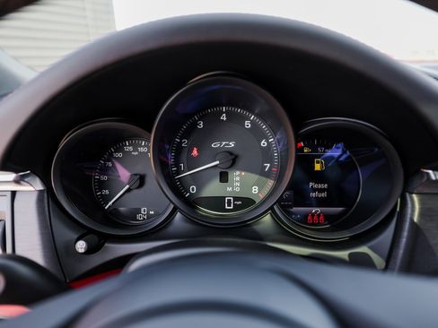 New 2026 Porsche Macan GTS image 15