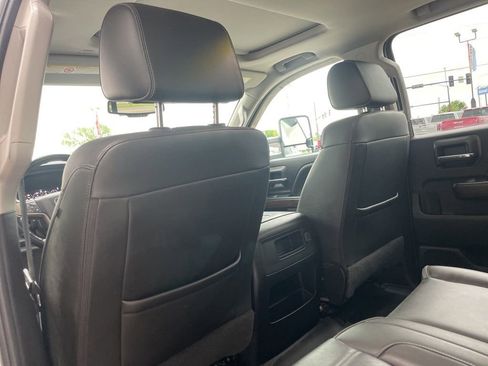 Used 2018 GMC Sierra 2500 Denali w/ Duramax Plus Package AWD/4WD image 34