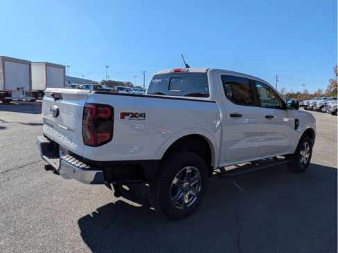 New 2025 Ford Ranger XLT w/ FX4 Off-Road Package image 6