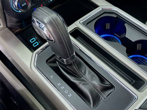 Used 2017 Ford F150 Lariat image 32