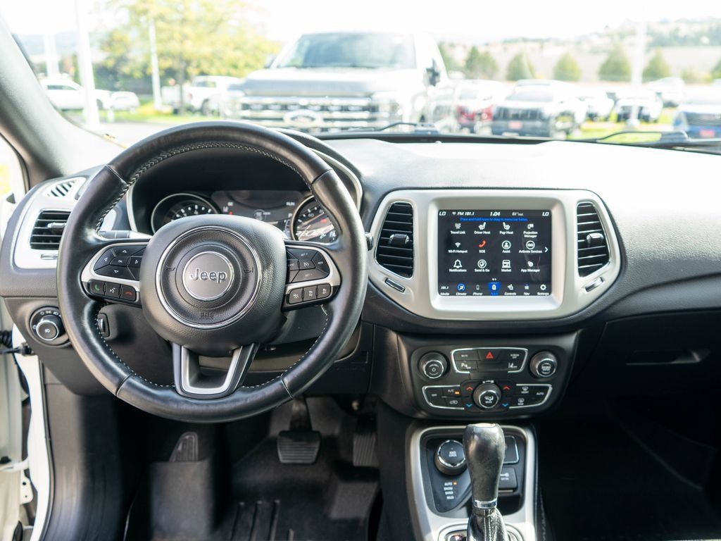 Used 2021 Jeep Compass Latitude w/ Sun and Sound Group AWD/4WD image 14