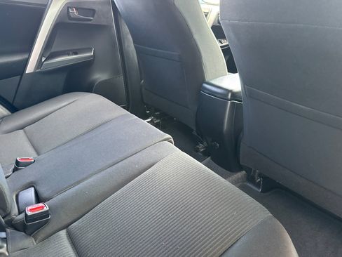 Used 2016 Toyota RAV4 LE FWD image 31