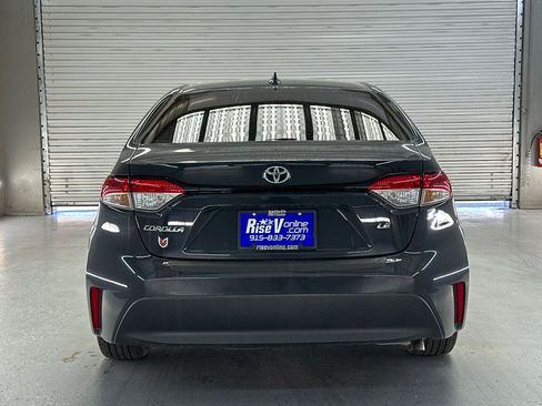 Used 2025 Toyota Corolla LE FWD image 6
