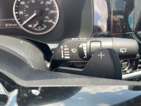 Used 2023 Nissan Pathfinder SL w/ SL Premium Package FWD image 29