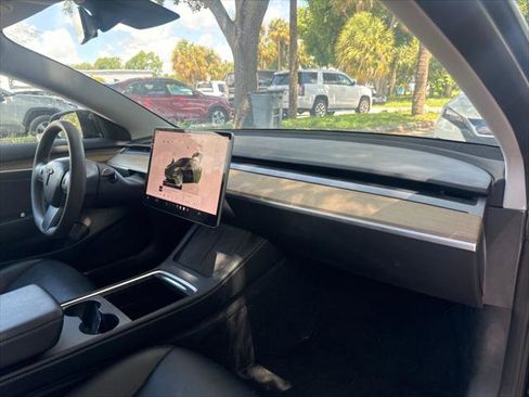 Used 2023 Tesla Model 3 Standard Range RWD image 18