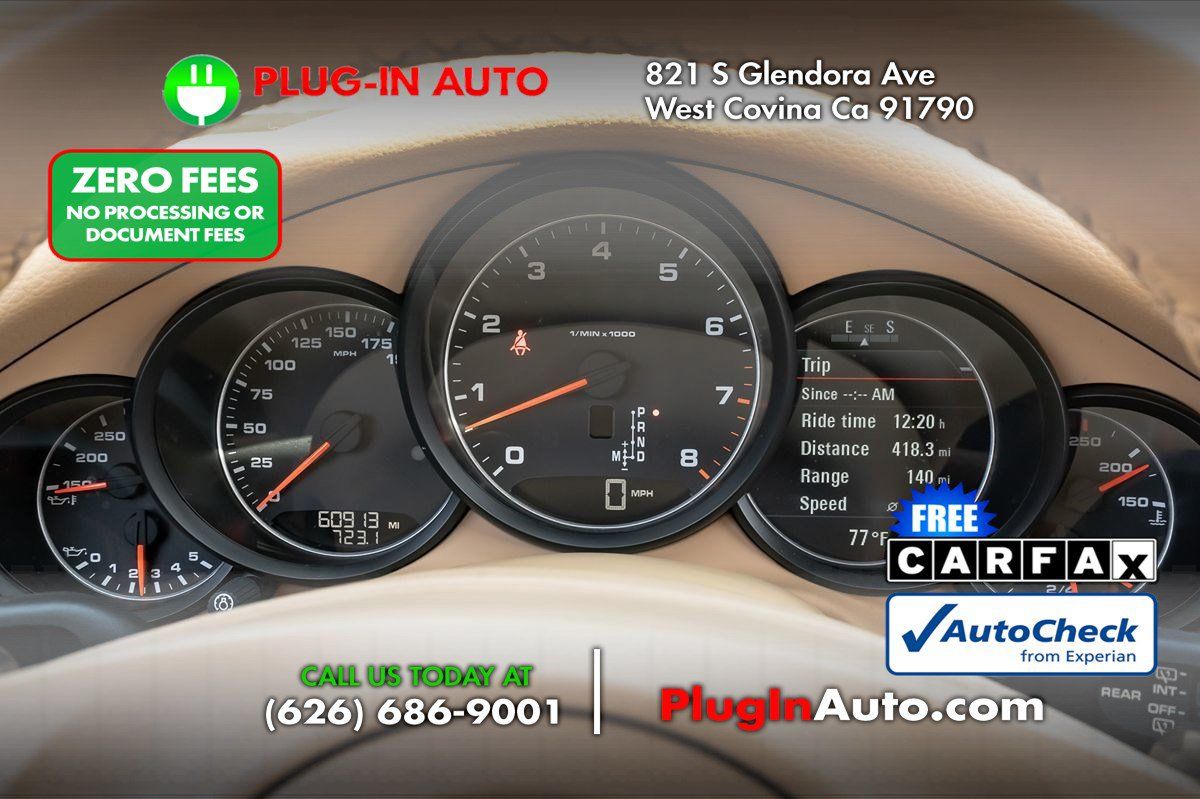 Used 2011 Porsche Panamera RWD image 19