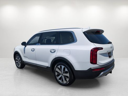 Used 2022 Kia Telluride S FWD image 7