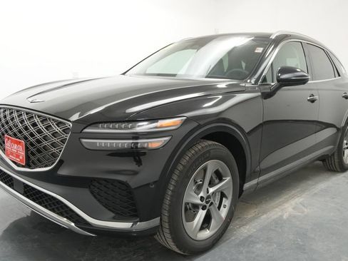 New 2026 Genesis GV70 2.5T Advanced w/ G1 Accessory Package AWD/4WD image 3