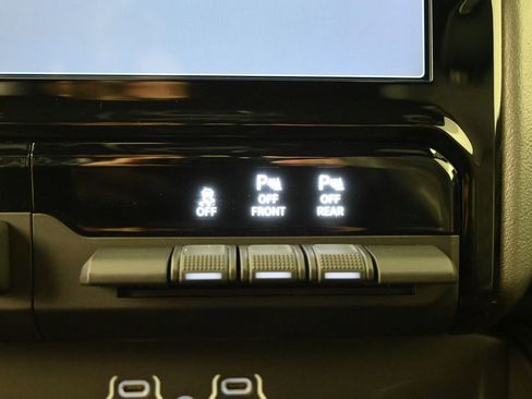 Used 2025 RAM 1500 Sport w/ Bed Utility Group AWD/4WD image 28