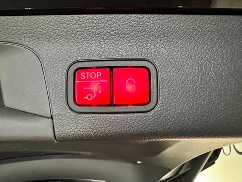 Certified 2022 Mercedes-Benz GLS 450 4MATIC image 40