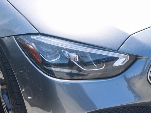 Used 2022 Mercedes-Benz C 300 Sedan image 2