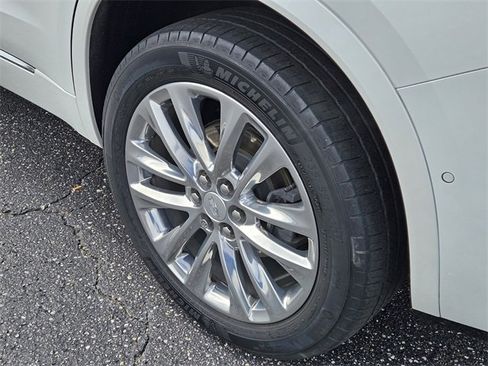 Used 2021 Cadillac XT6 Premium Luxury w/ Platinum Package image 8