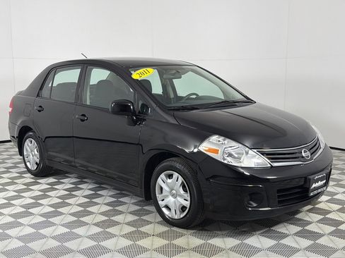 Used 2011 Nissan Versa 1.8 S w/ PWR Plus Pkg image 3