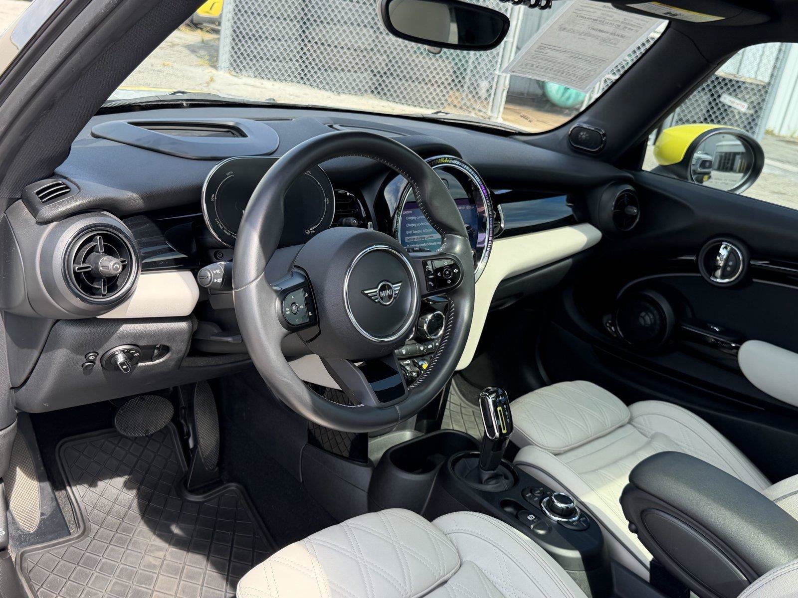 Used 2023 MINI Cooper SE FWD image 16