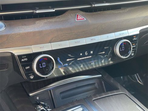 Used 2021 Genesis G80 3.5T w/ Prestige Package image 17