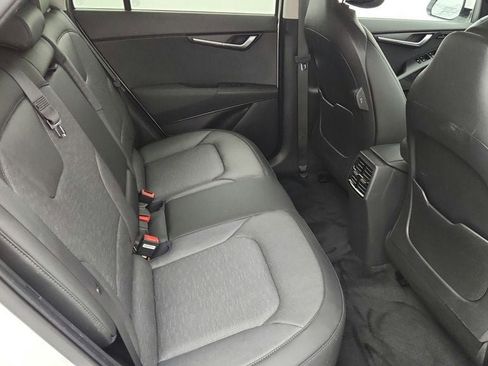 Used 2024 Kia Niro Wave w/ Wave Preserve Package image 22