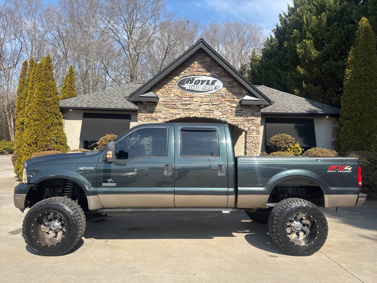 Used 2006 Ford F250 XLT AWD/4WD image 2