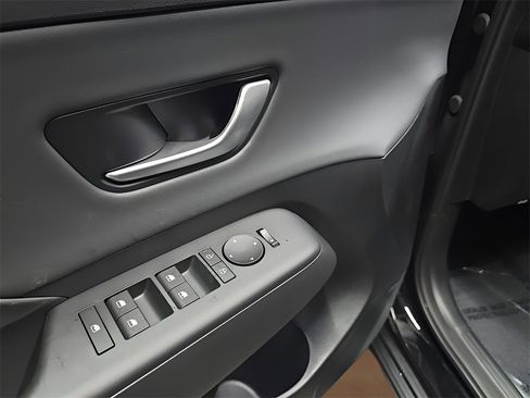 New 2026 Hyundai Kona Limited image 10
