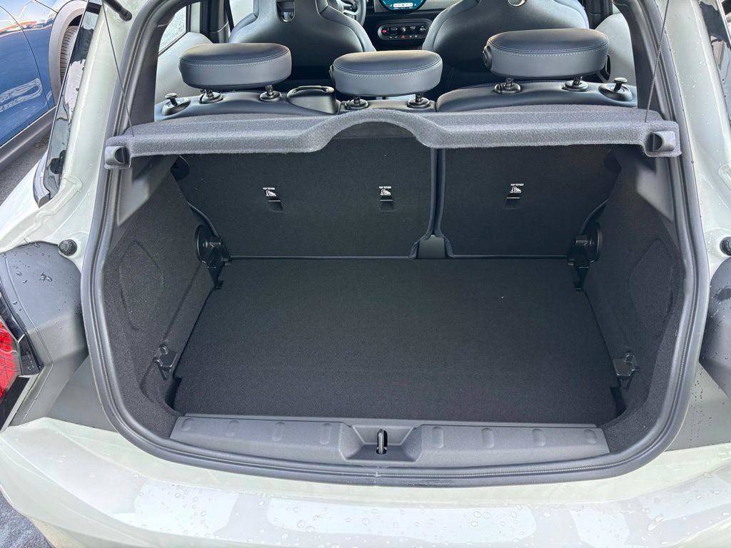Used 2025 MINI Cooper S FWD image 5