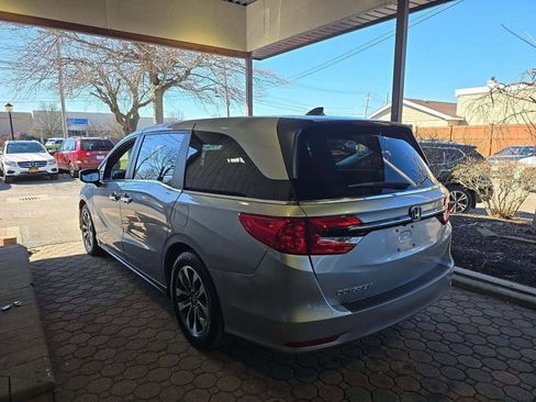 Used 2022 Honda Odyssey EX-L image 2