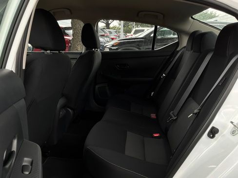 Used 2025 Nissan Sentra SV FWD image 11