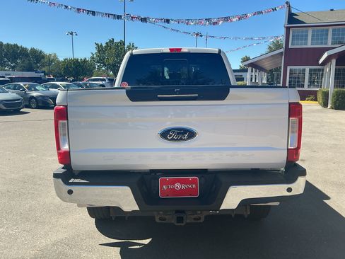 Used 2019 Ford F350 Lariat w/ Lariat Ultimate Package AWD/4WD image 6